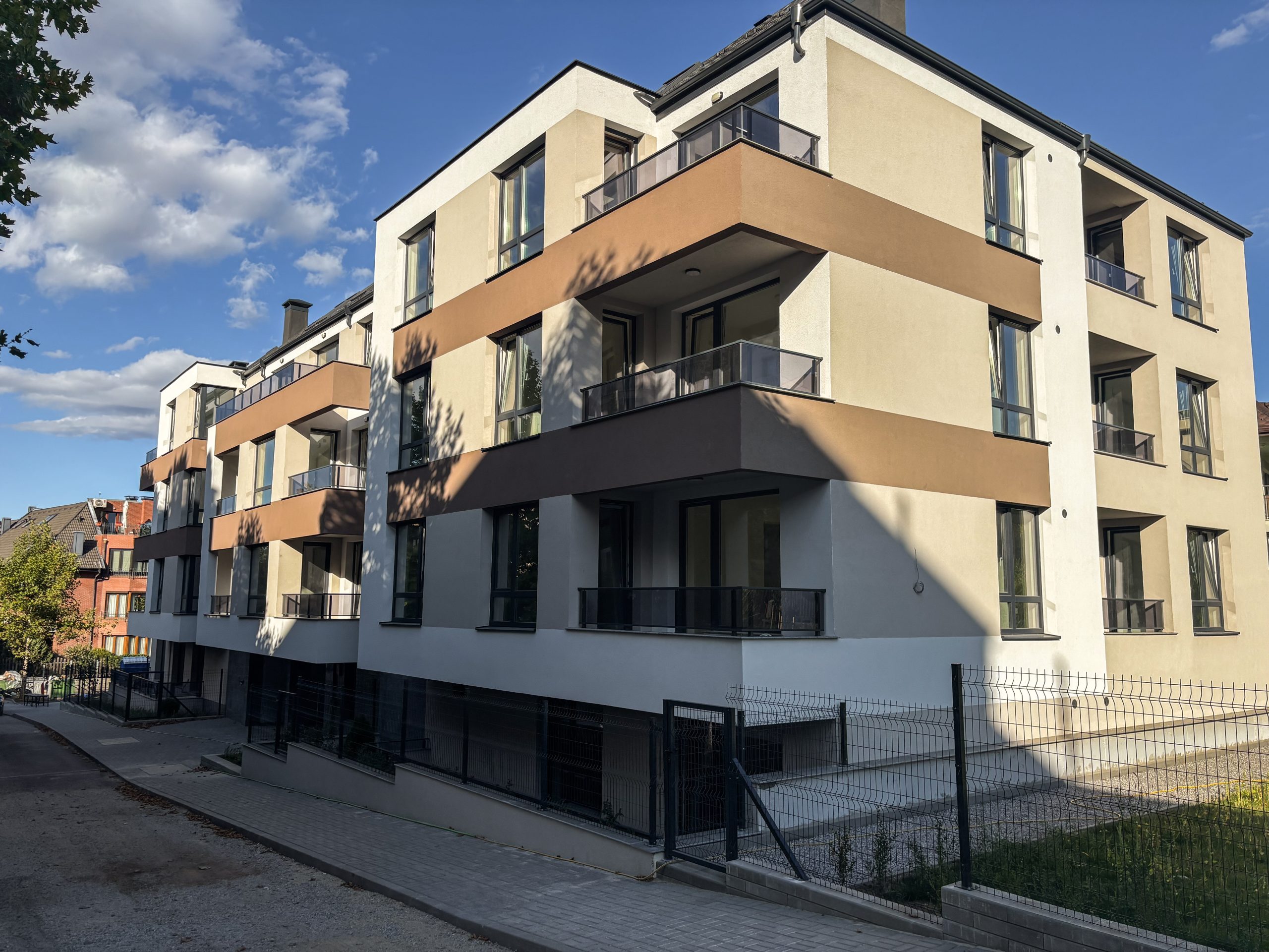 Фасада - запад